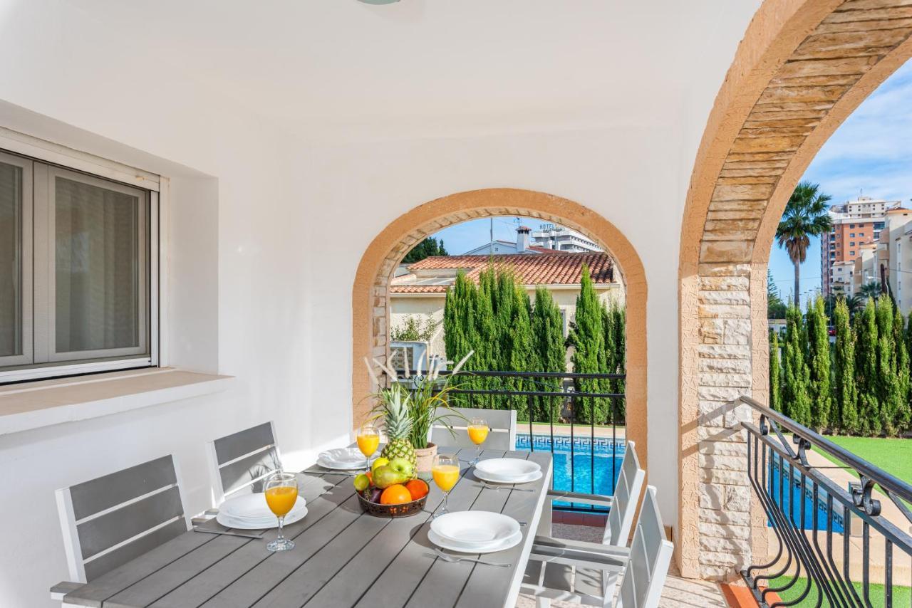 Villa Caleta - Plusholidays カルプ エクステリア 写真